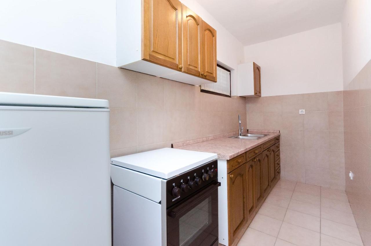Apartments Ruza A โลปาร์ ภายนอก รูปภาพ