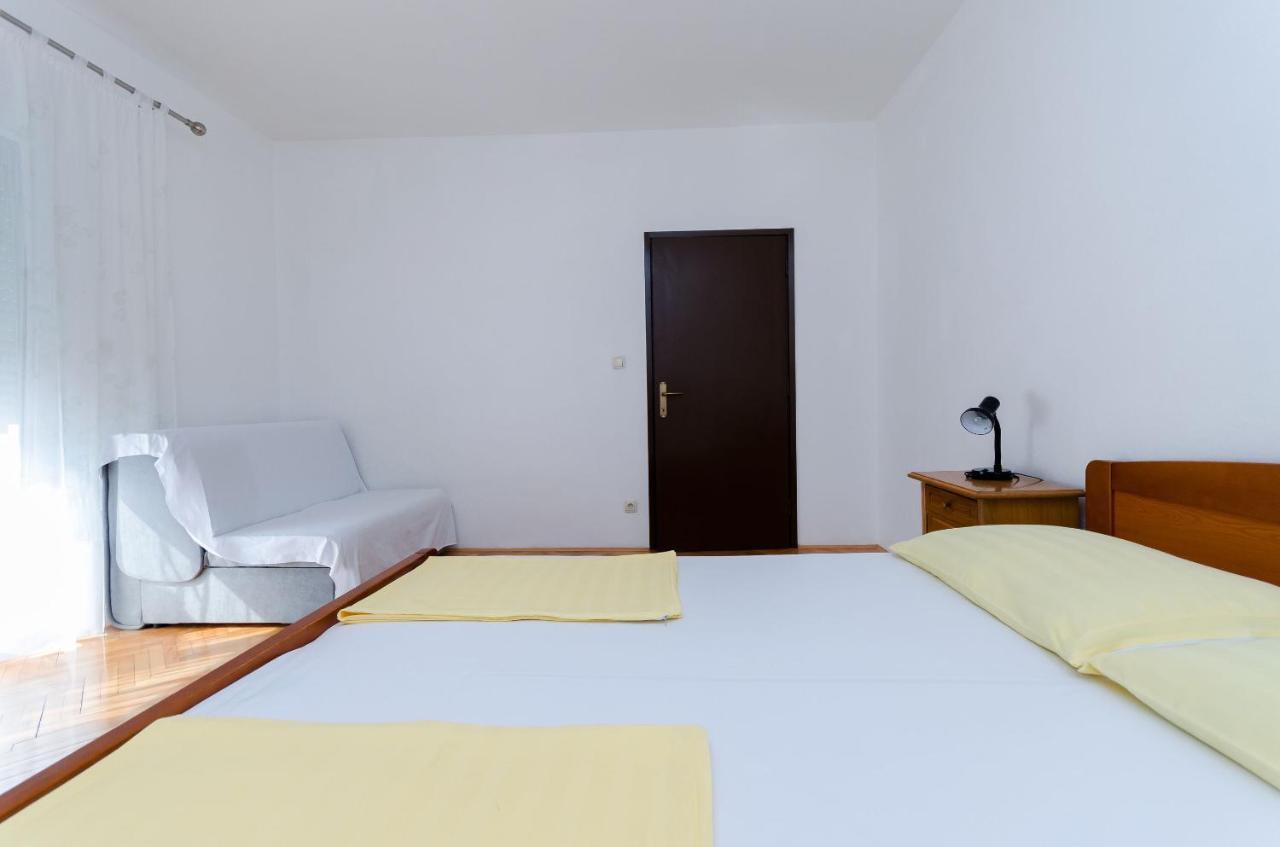 Apartments Ruza A โลปาร์ ภายนอก รูปภาพ