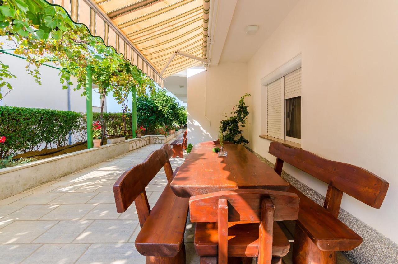 Apartments Ruza A โลปาร์ ภายนอก รูปภาพ